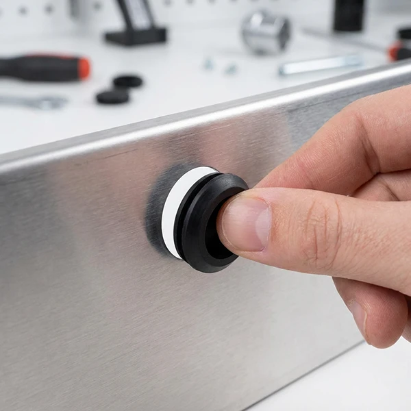 Silicone Plug Easy Installation 1 Silicone Plug Easy Installation 1